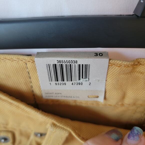 Levi's 511 Yellow Tie Dye Slim Roquefort 11 Inch Jorts Jean Shorts Size 30 - Picture 4 of 11